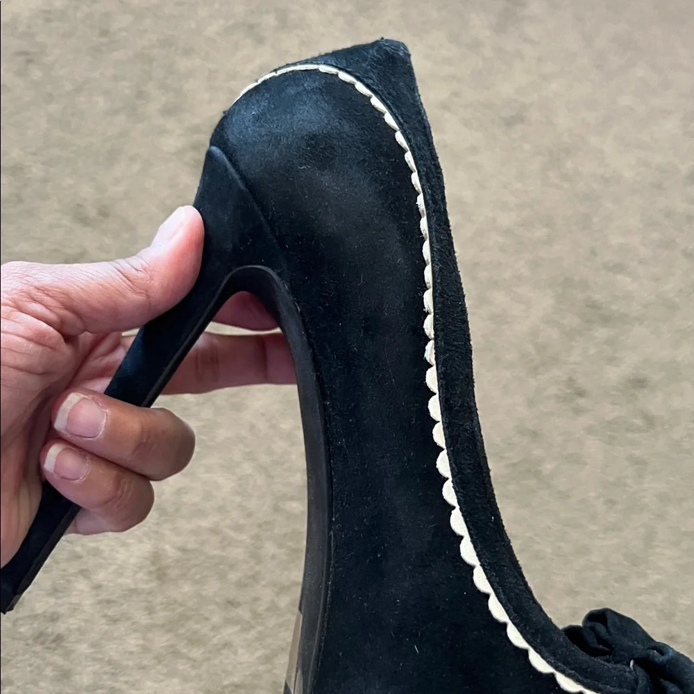 JESSICA SIMPSON Black High Heels with Bow Accent - Picture 11 of 13